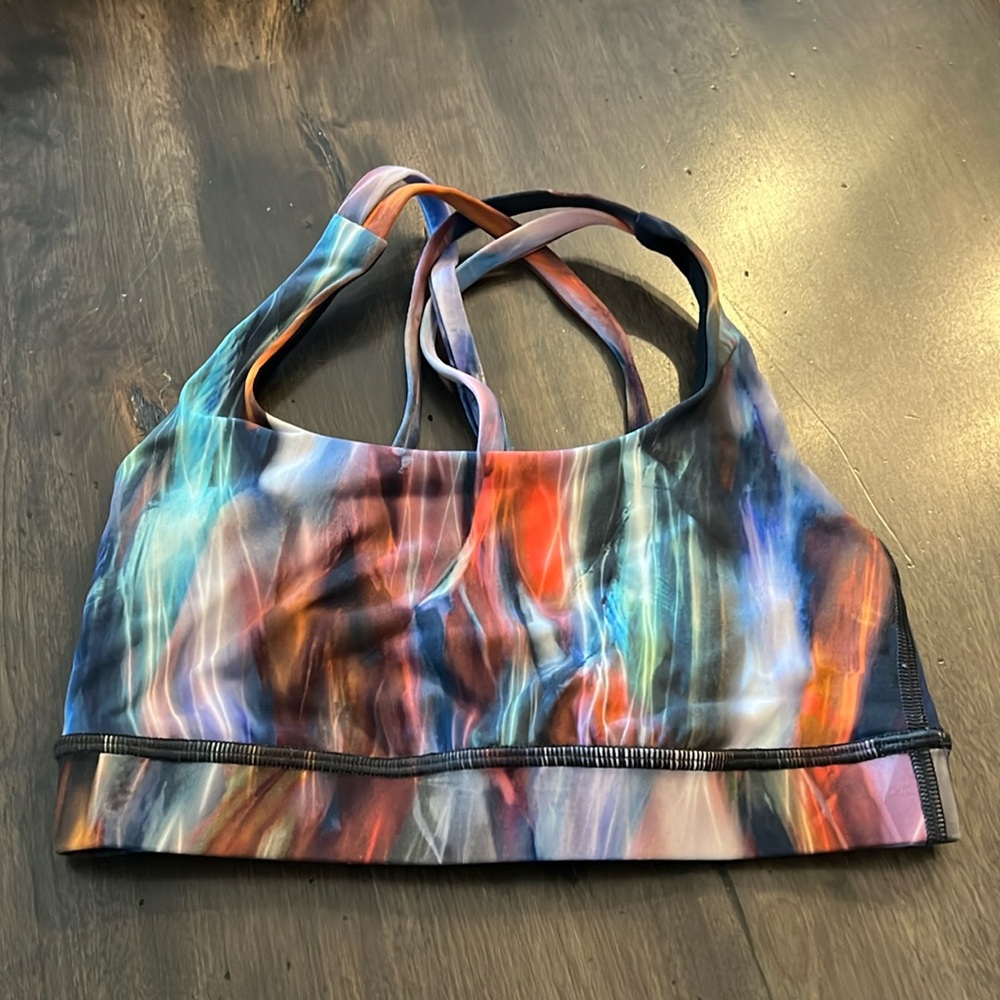 Lululemon sports bra size 2